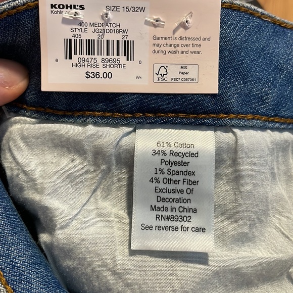 NWT SO Jean Shorts. Size 15/32W - Picture 7 of 7